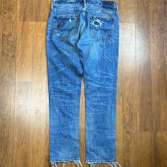 AEO Distressed Embroidered Graffiti Raw Hem Skinny Jeans in Sz: 32 32 - Picture 2 of 9